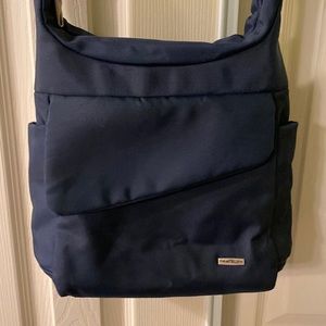 Travelon Classic Messenger Bag